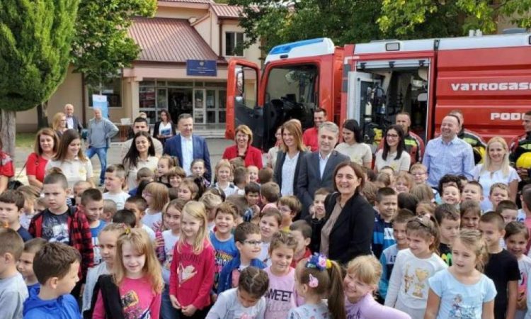 Održana pokazna vježba u slučaju zemljotresa u osnovnoj školi „Branko Božović“