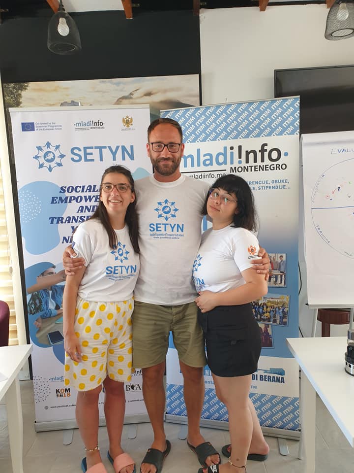 SETYN YouthNet mladiinfomne