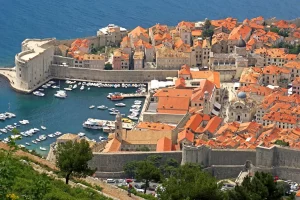 na slici je dubrovnik